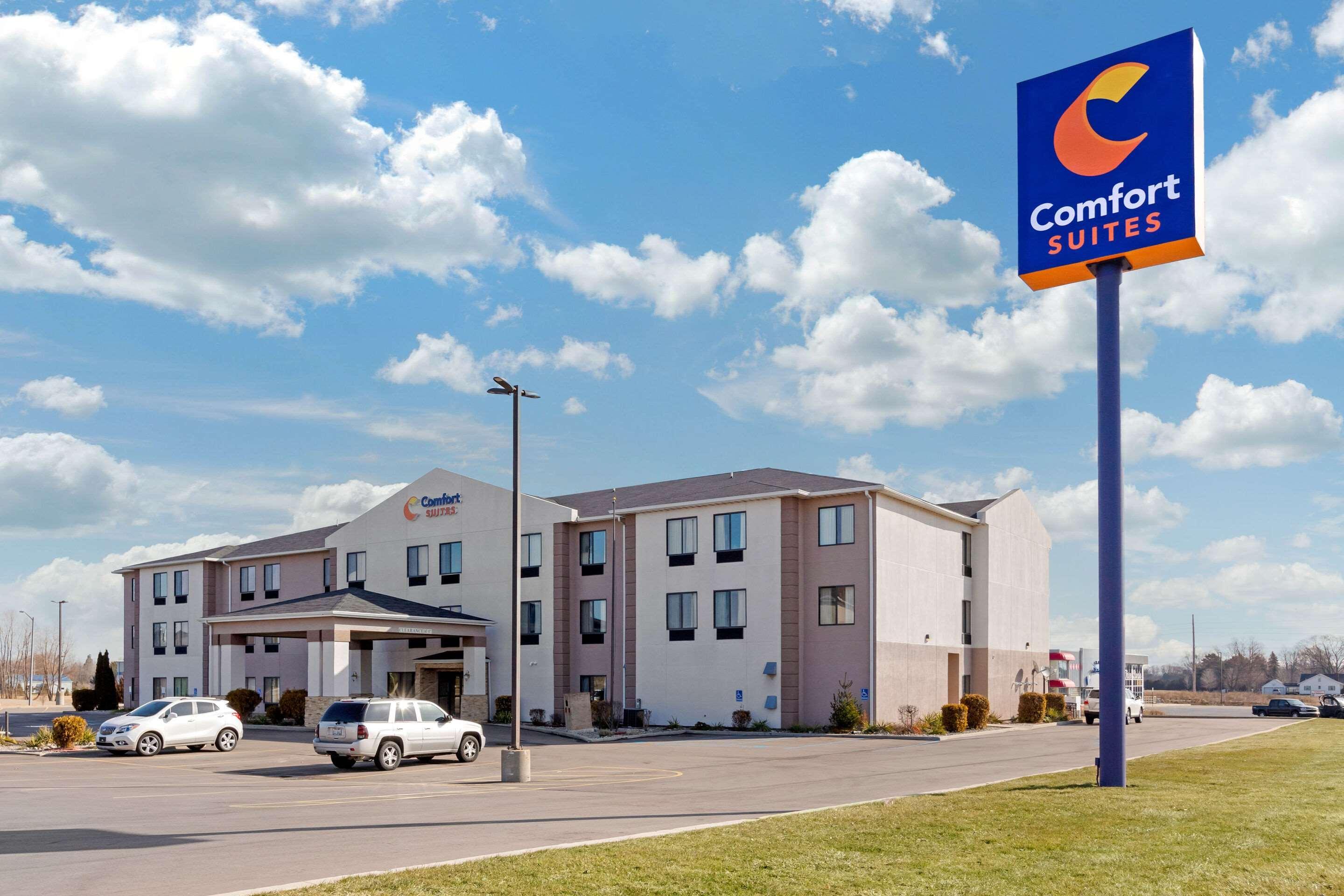 Comfort Suites South Haven Near I-96 Kültér fotó