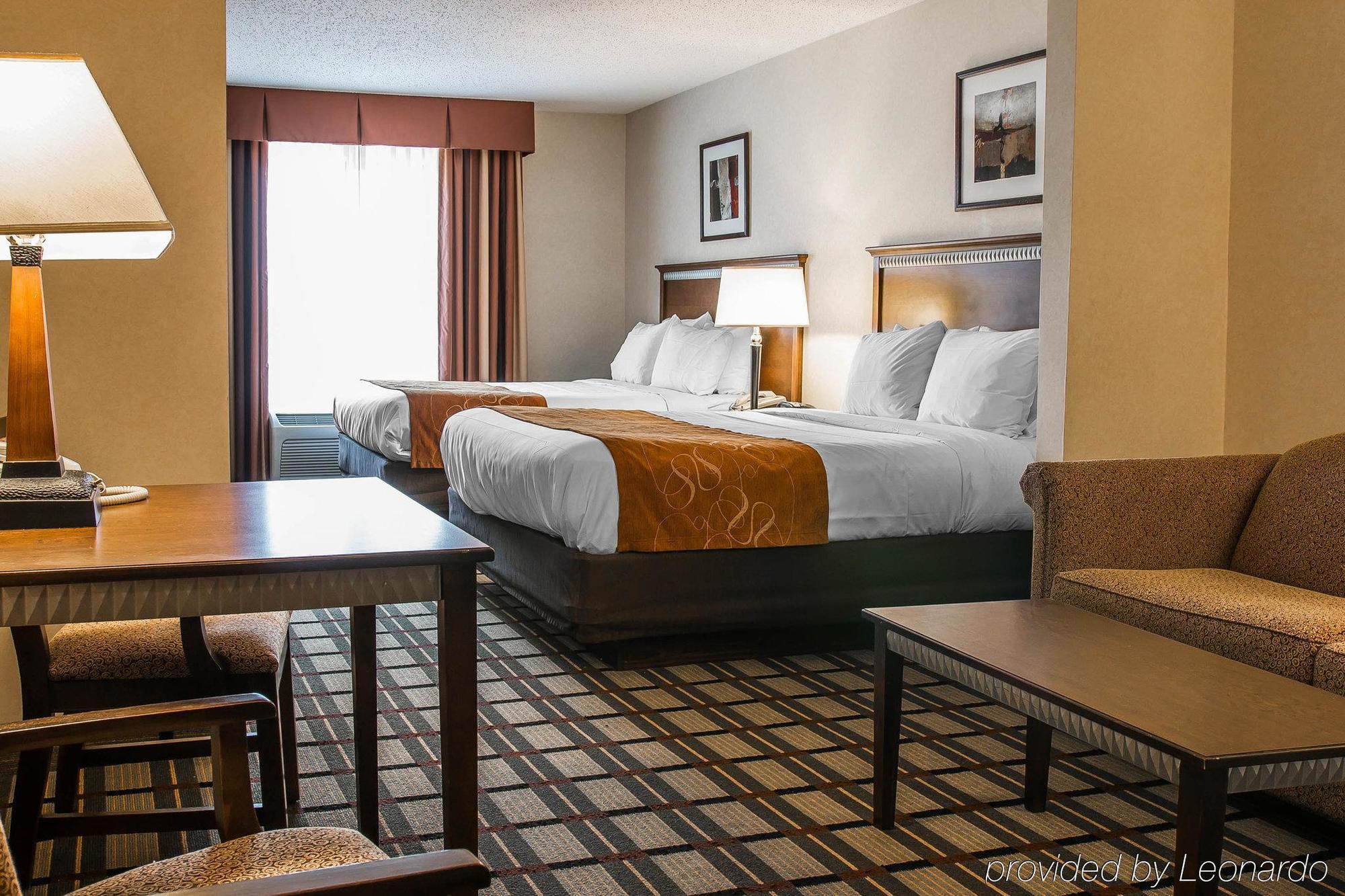 Comfort Suites South Haven Near I-96 Kültér fotó